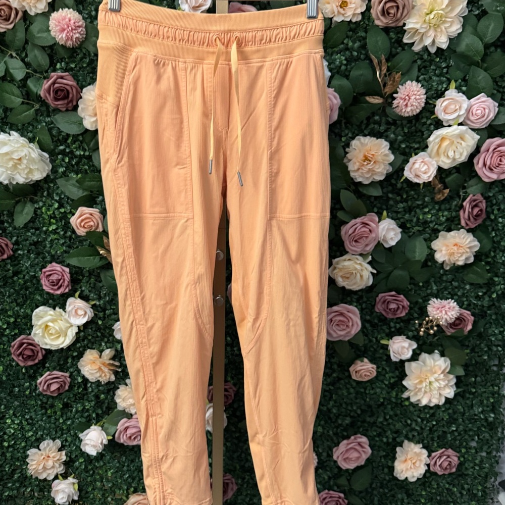Lululemon Dance Studio Mid Rise Crop Pants NWT